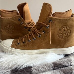 Men’s suede All Star converse high tops